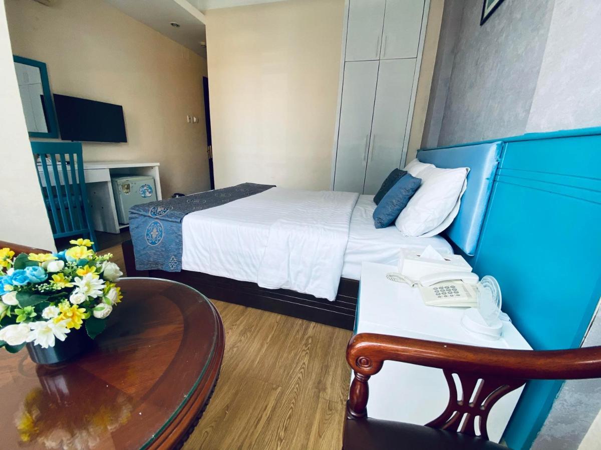 Hotel 99 Bui Vien 2*